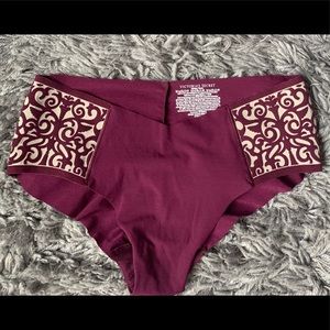 NWOT Victoria’s Secret  size L